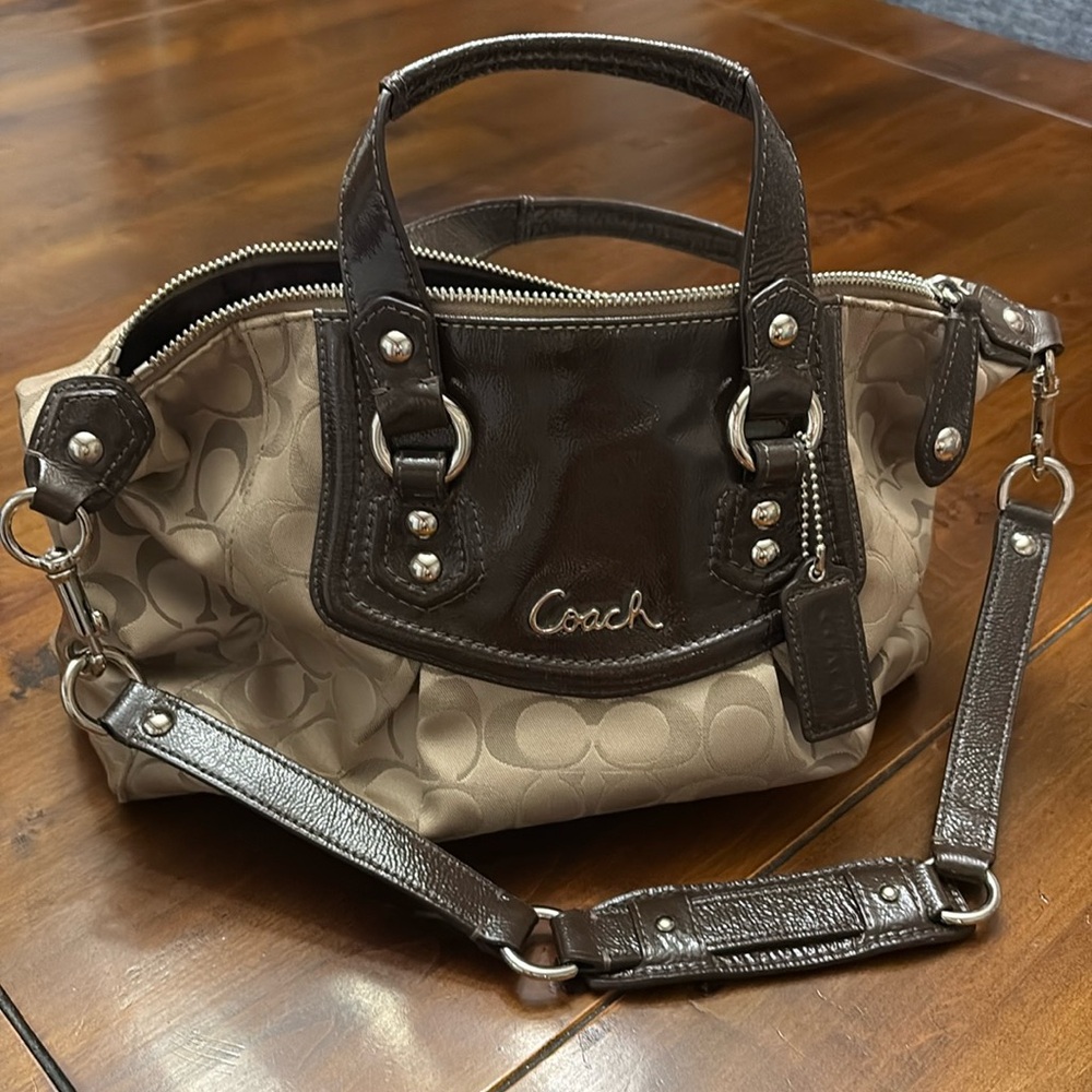 Coach Signature Logo Bag - pristine condition.